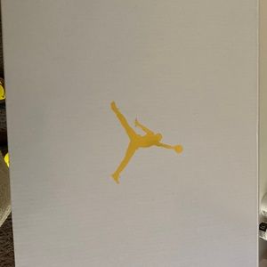 Wmns Air Jordan 11 Retro Low 'Pure
Violet' size: 6.5